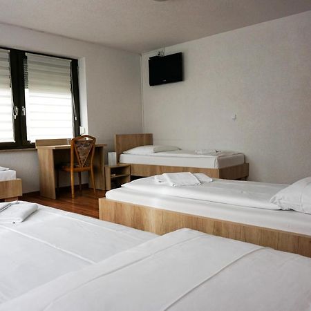 Hotel Kreuz Schwäbisch Gmünd Dış mekan fotoğraf