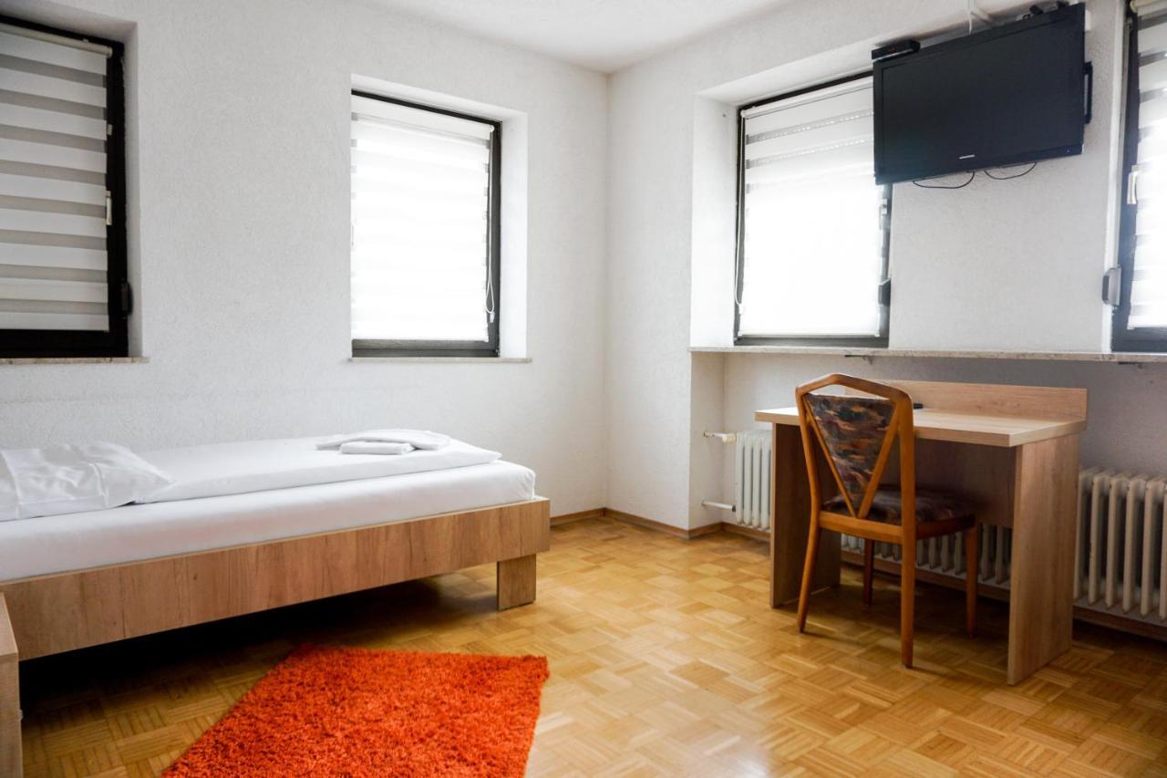 Hotel Kreuz Schwäbisch Gmünd Dış mekan fotoğraf