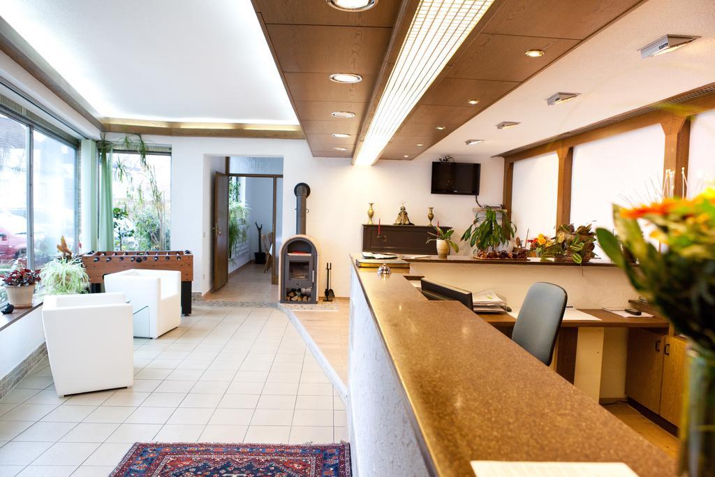 Hotel Kreuz Schwäbisch Gmünd Dış mekan fotoğraf