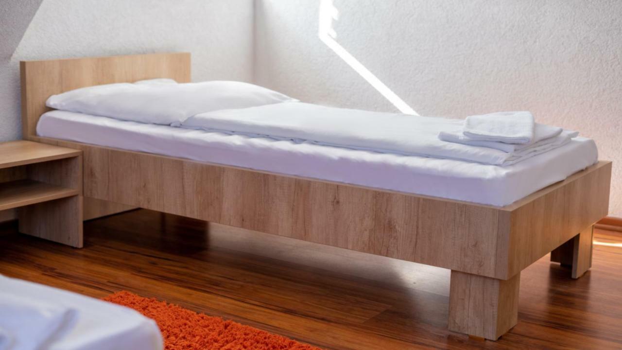 Hotel Kreuz Schwäbisch Gmünd Dış mekan fotoğraf
